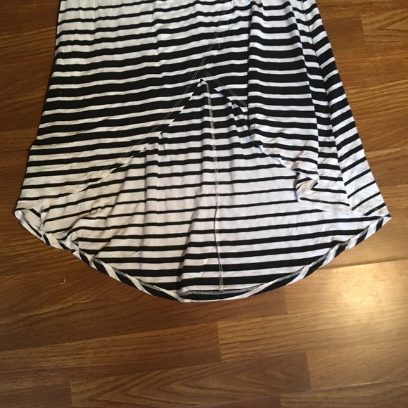 Skirt - Picture 2 of 3